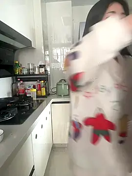 Snapshot of Momo168168 chatting on 11-26-25, 04:13 Momo168168 online show from 11-26-25, 04:13