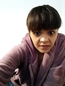 Snapshot of Cadence28 chatting on 11-25-25, 04:23 Cadence28 online show from 11-25-25, 04:23