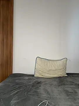 Herminoyouu online show from 04-15-26, 07:15