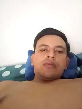 Snapshot of art-e9-2 chatting on 02-14-26, 06:15 art-e9-2 online show from 02-14-26, 06:15