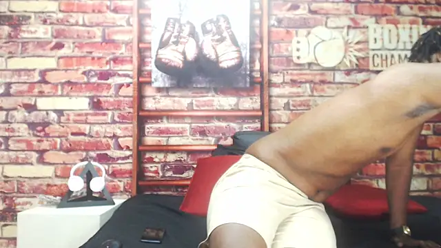 BlackAndAxel online show from 12-17-25, 10:49