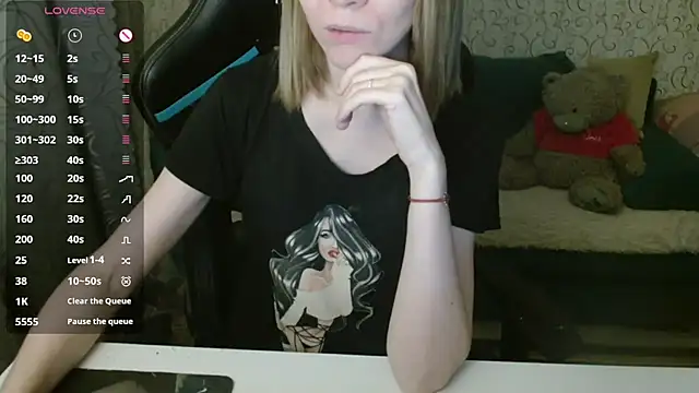 Snapshot of __Katherine___ chatting on 11-30-25, 03:27 Katherine online show from 11-30-25, 03:27