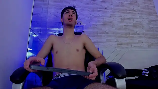 Emir Ozan  online show from 02-06-26, 08:01