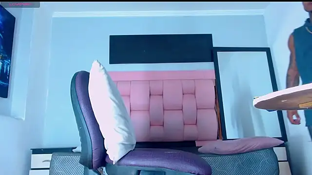 Hot Latino x online show from 02-06-26, 12:41