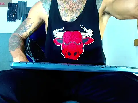 Hot Latino x online show from 02-07-26, 07:17