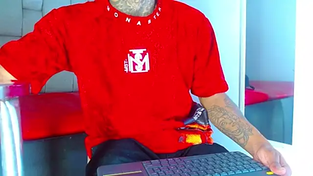 Hot Latino x online show from 04-16-26, 12:50