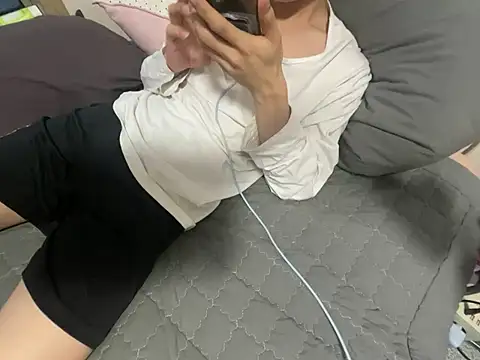   kim online show from 05-10-26, 10:42