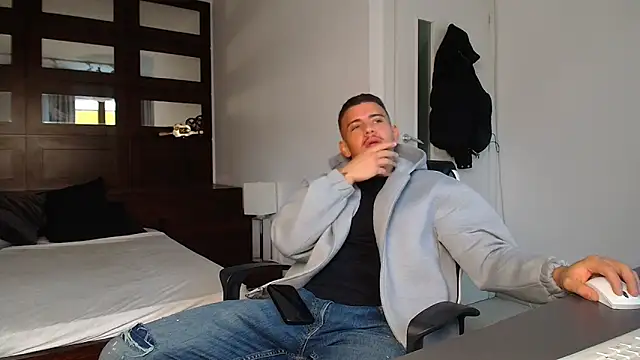 ElijahThorne online show from 02-03-26, 08:08