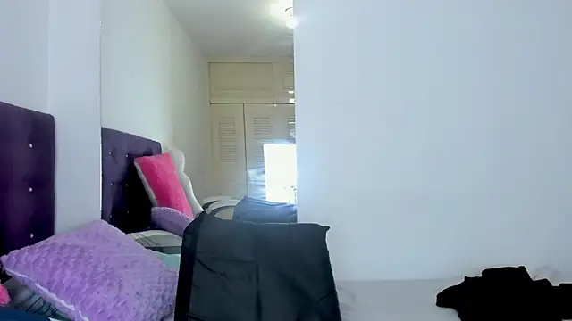 veronicaa squirt online show from 04-09-26, 06:19