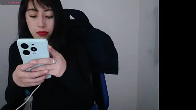 Snapshot of luisa_homes chatting on 03-03-26, 10:15 luisa homes online show from 03-03-26, 10:15