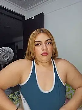 mila curvy online show from 01-14-26, 06:30