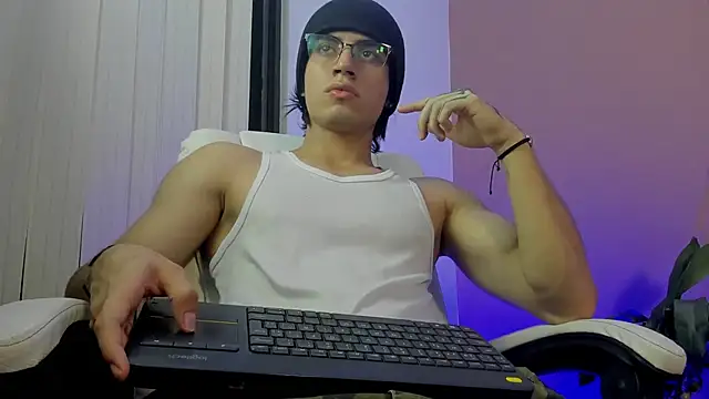 eren jeager online show from 04-11-26, 01:43