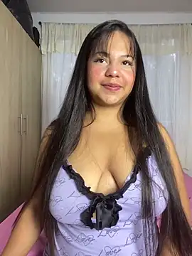 Snapshot of katthyasmitth chatting on 04-04-26, 11:08 katthyasmitth online show from 04-04-26, 11:08