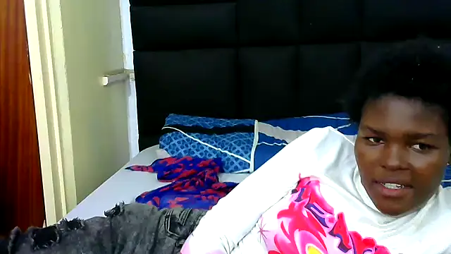 VirginPrincess06 online show from 06-26-26, 08:52