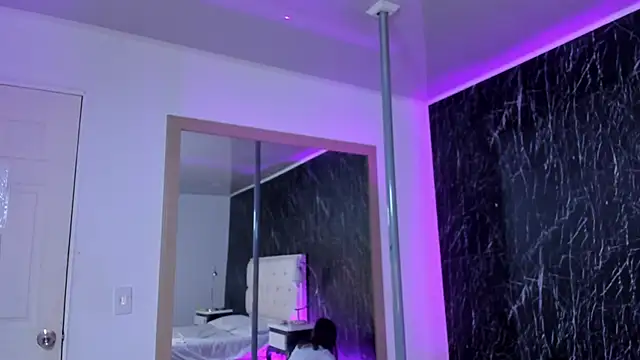 ClarissaMorreti online show from 11-26-25, 01:01