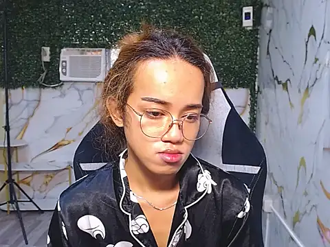 imadriana12 online show from 11-27-25, 06:26