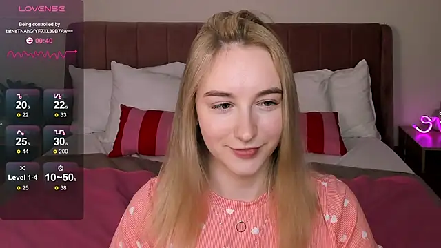 Snapshot of Shy_Polly chatting on 05-15-26, 11:34 Shy Polly online show from 05-15-26, 11:34