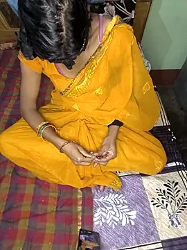 Snapshot of Laxmidevi000 chatting on 04-22-26, 04:08 Laxmidevi000 online show from 04-22-26, 04:08