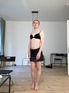 Hannah9708 online show from 03-31-26, 05:57