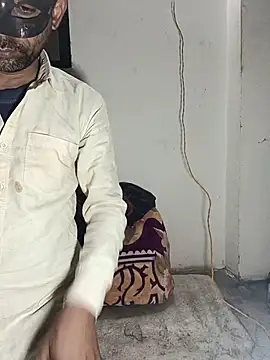 Snapshot of Sunenabhabh chatting on 02-18-26, 09:44 Sunenabhabh online show from 02-18-26, 09:44