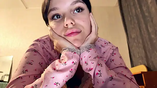 StacieGregoreski online show from 11-22-25, 04:17