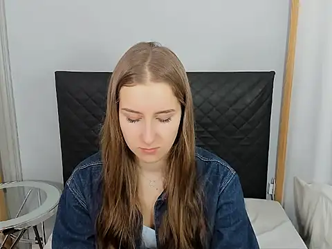 Snapshot of VanessaAmore chatting on 02-27-26, 08:47 VanessaAmore online show from 02-27-26, 08:47