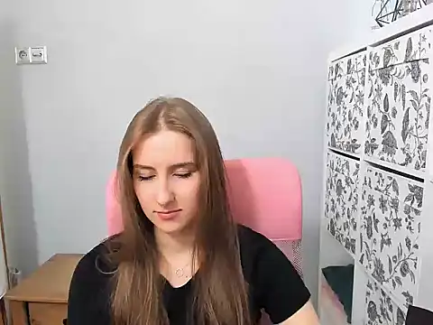 VanessaAmore online show from 05-01-26, 10:20