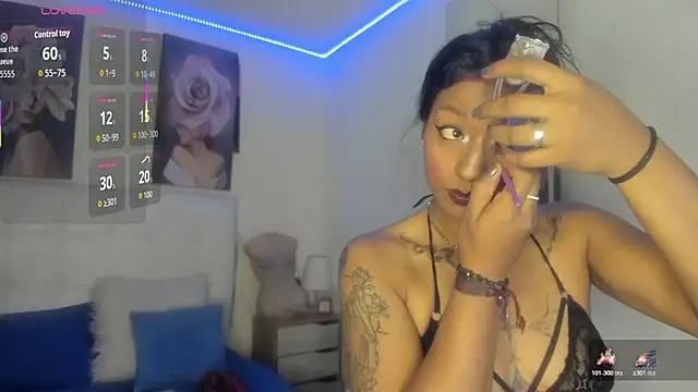 Snapshot of SamathaMay chatting on 05-22-26, 01:39 SamathaMay online show from 05-22-26, 01:39