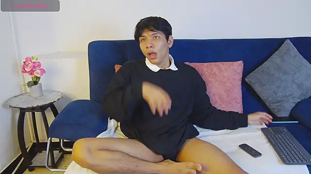 Liam Sinclair online show from 11-25-25, 12:27