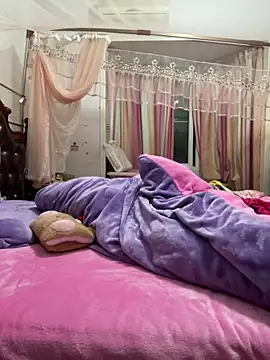 tianwei2567 online show from 12-18-25, 12:33