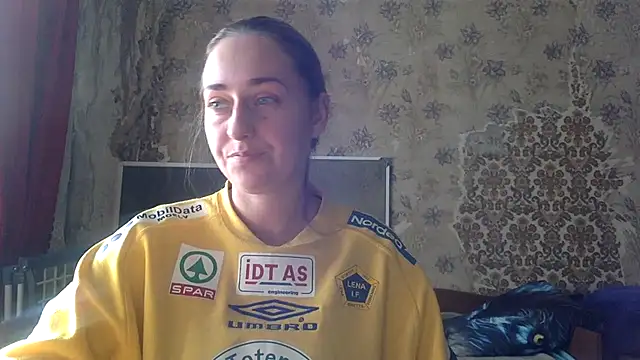 Vassila69 online show from 12-15-25, 10:19