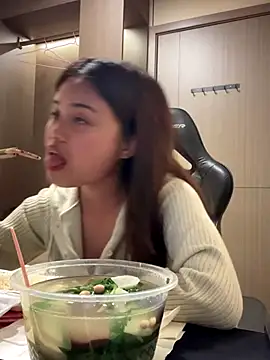 Toffee-00 online show from 12-20-25, 06:09