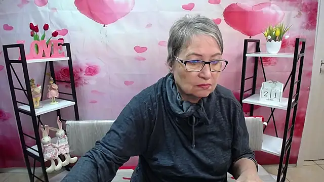 Snapshot of OlgaLuck chatting on 04-21-26, 05:03 OlgaLuck online show from 04-21-26, 05:03