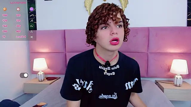 Skyee angel online show from 02-25-26, 07:34