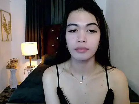 hollyyumiloove online show from 03-02-26, 10:33