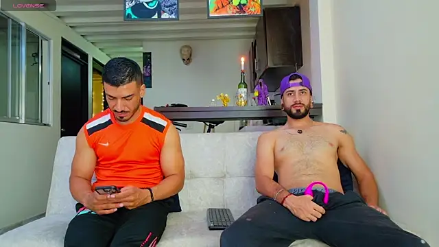 heteros curious online show from 12-16-25, 11:43