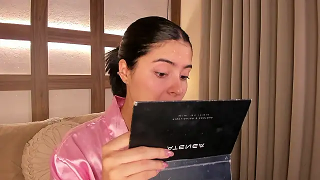 SarhaVega online show from 03-21-26, 01:05