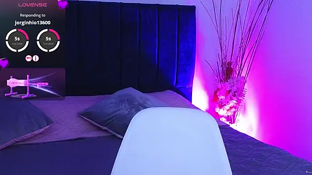 VenusDream  online show from 11-27-25, 01:57