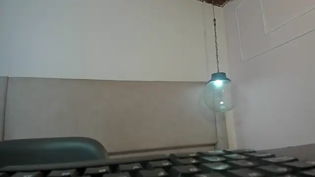 Izelevans online show from 03-16-26, 12:42