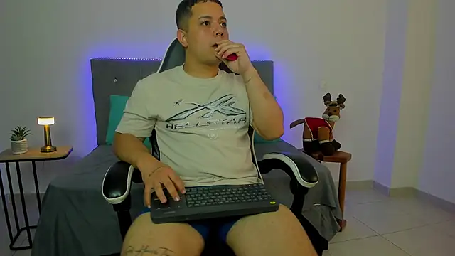 bry hill online show from 11-27-25, 01:24