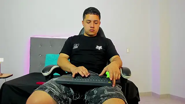 bry hill online show from 12-03-25, 01:20