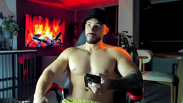 Valenthino Salvatore online show from 05-30-26, 01:14