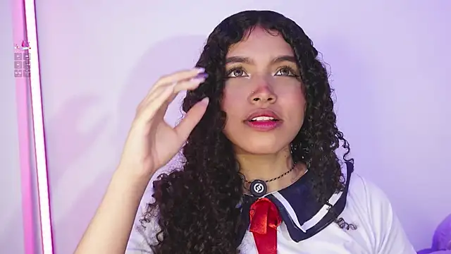 EloiseSweetxx online show from 04-06-26, 03:37