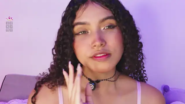 EloiseSweetxx online show from 04-07-26, 06:41