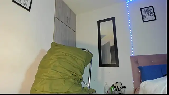 Snapshot of exotis_tiahara777 chatting on 05-01-26, 07:46 exotis tiahara777 online show from 05-01-26, 07:46