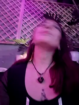 Snapshot of Eveeelyn25 chatting on 02-08-26, 01:20 Eveeelyn25 online show from 02-08-26, 01:20