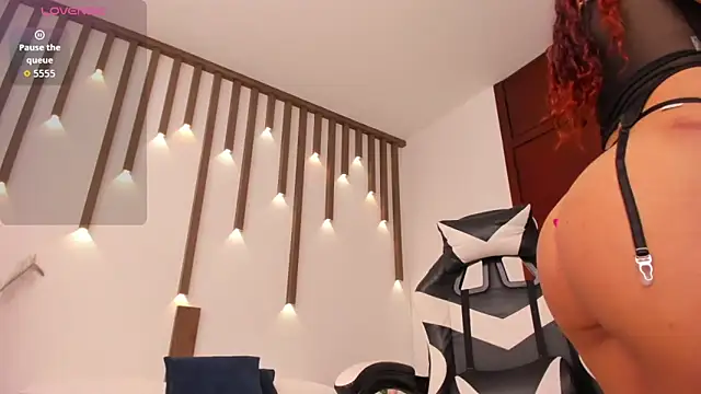 lindaa natashaa  online show from 02-26-26, 07:24