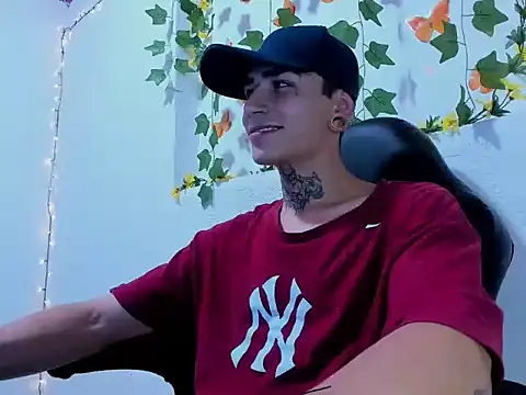 Snapshot of beatandtalk chatting on 12-01-25, 05:01 beatandtalk online show from 12-01-25, 05:01