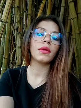 Renata Honey online show from 11-29-25, 05:38