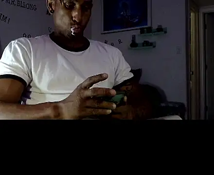 Snapshot of MTheRealrDLlongCrippler chatting on 08-05-26, 04:15 MTheRealrDLlongCrippler online show from 08-05-26, 04:15